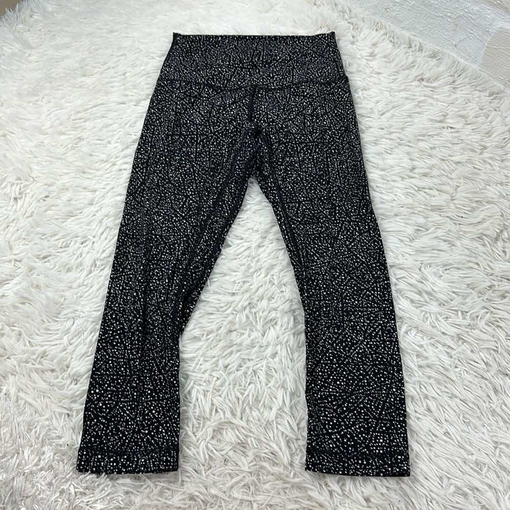 Lululemon Align Crop 21" Night View White Black
